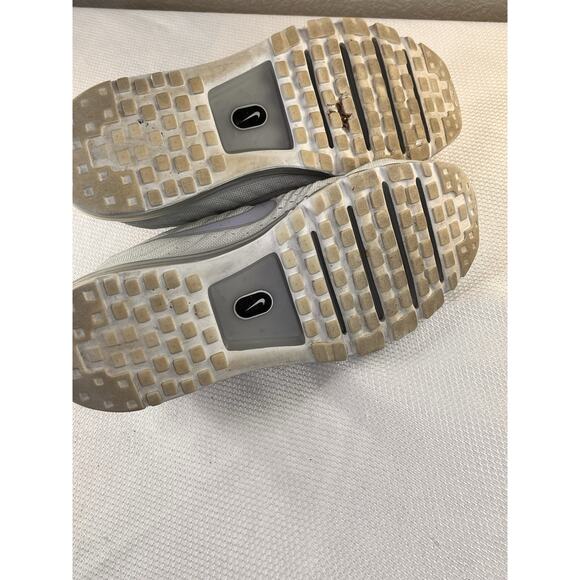Athletic_Shoes